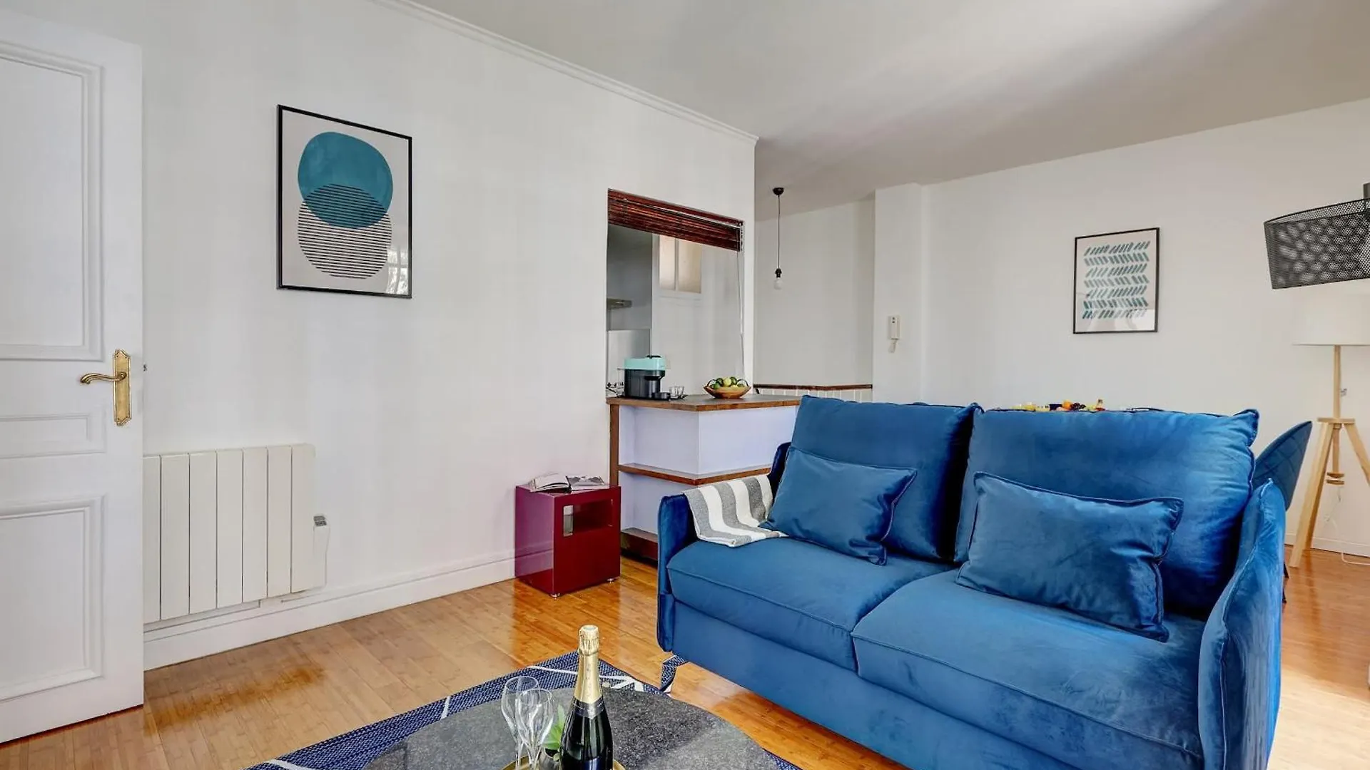 Champs-Elysees - 2Br With Balcony - Cityapartmentstay Paris